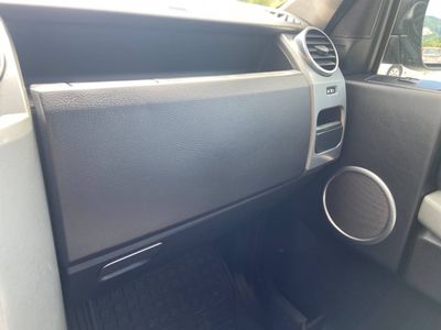 Land Rover Discovery 2.7 TDV6 S A/T | img. 20