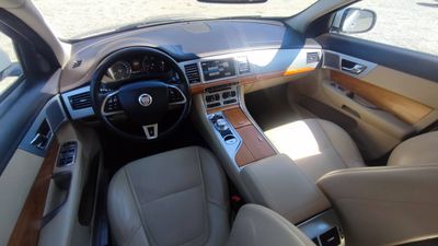 Jaguar XF 3.0D V6 240k Potfolio | img. 16