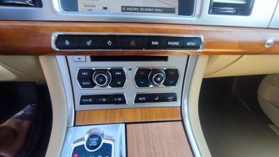 Jaguar XF 3.0D V6 240k Potfolio | img. 21