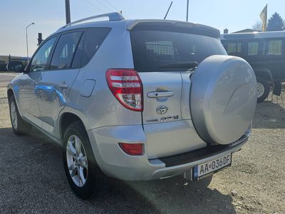 Toyota RAV4 2.2l D-4D 150 Lux | img. 4