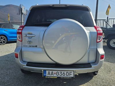 Toyota RAV4 2.2l D-4D 150 Lux | img. 8