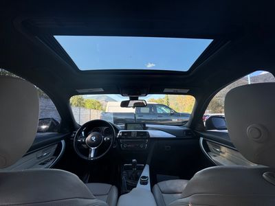 BMW Rad 3 335i Xdrive 64 000km manuál | img. 23