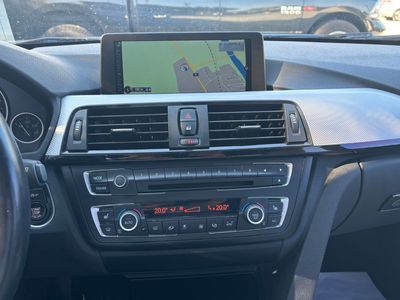 BMW Rad 3 335i Xdrive 64 000km manuál | img. 29