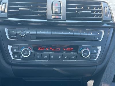 BMW Rad 3 335i Xdrive 64 000km manuál | img. 32
