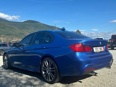 BMW Rad 3 335i Xdrive 64 000km manuál | img. 6