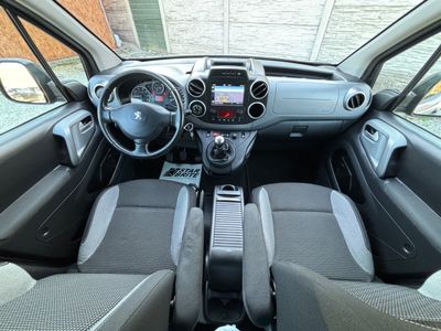 Peugeot Partner Tepee 1.2 Pure tech 81kw benzín Exclusive Top stav 1 majiteľ | img. 22
