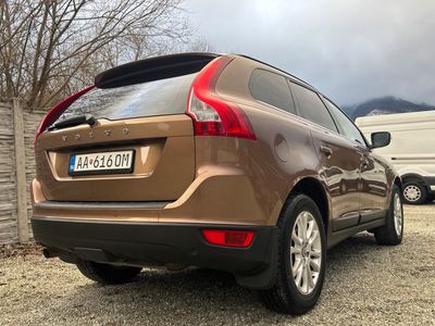 Volvo XC60 D5 AWD Summum Geartronic | img. 15