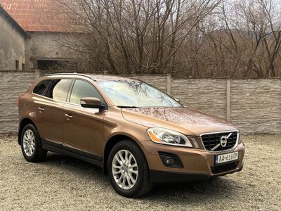 Volvo XC60 D5 AWD Summum Geartronic | img. 1
