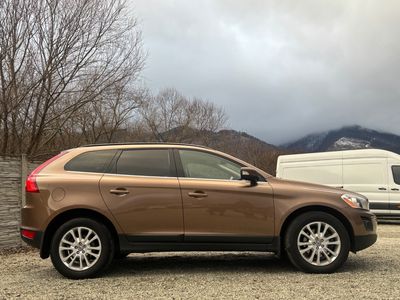 Volvo XC60 D5 AWD Summum Geartronic | img. 2