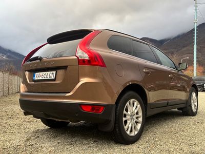 Volvo XC60 D5 AWD Summum Geartronic | img. 4
