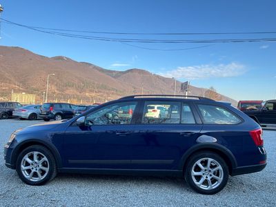 Škoda Octavia Combi SCOUT 2.0 TDI 4x4 | img. 9