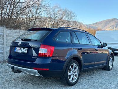 Škoda Octavia Combi SCOUT 2.0 TDI 4x4 | img. 17