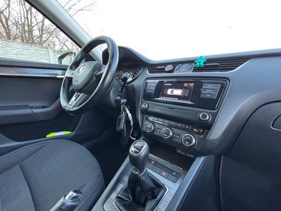 Škoda Octavia Combi SCOUT 2.0 TDI 4x4 | img. 32