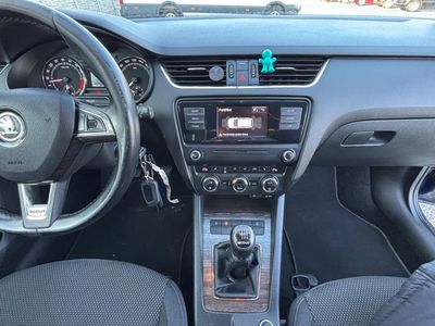 Škoda Octavia Combi SCOUT 2.0 TDI 4x4 | img. 33