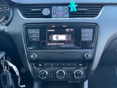 Škoda Octavia Combi SCOUT 2.0 TDI 4x4 | img. 34