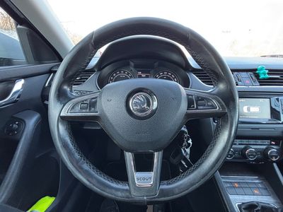 Škoda Octavia Combi SCOUT 2.0 TDI 4x4 | img. 40