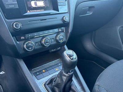 Škoda Octavia Combi SCOUT 2.0 TDI 4x4 | img. 44