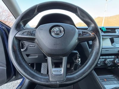 Škoda Octavia Combi SCOUT 2.0 TDI 4x4 | img. 46