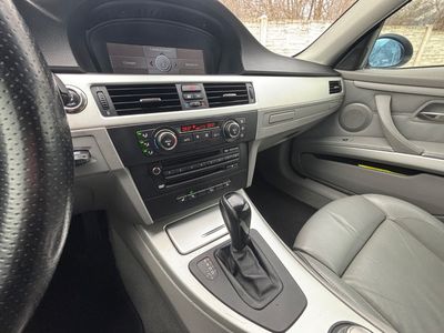 BMW Rad 3 Coupé 330 xd A/T | img. 46