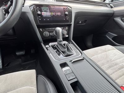 Volkswagen Passat Variant 2.0 BiTDI 240k BMT Highline 4MOTION DSG | img. 36