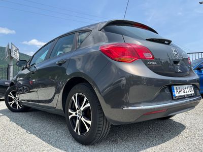 Opel Astra 1.4 Turbo 140k Sport | img. 2