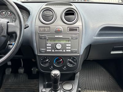 Ford Fiesta 1.25i Duratec Comfort | img. 23