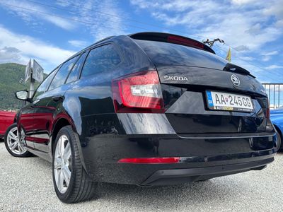 Škoda Octavia Combi 2.0 TDI Drive DSG EU6 | img. 2