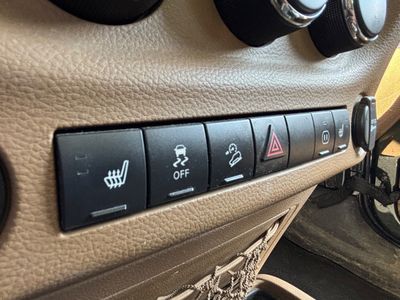 Jeep Wrangler 2012   Unlimited Sport 3.6L V6 A/T | img. 24