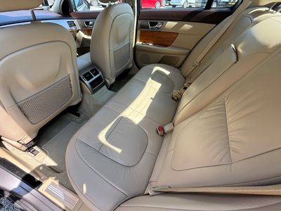 Jaguar XF 2.7D V6 Premium Luxury | img. 29