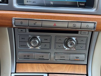 Jaguar XF 2.7D V6 Premium Luxury | img. 38