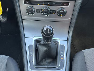 Volkswagen Golf 1.2 TSI BMT Comfortline EU6 | img. 31