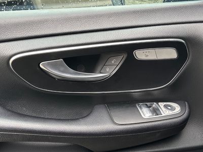 Mercedes-Benz V trieda V250 d lang MAYBACH Packet | img. 33