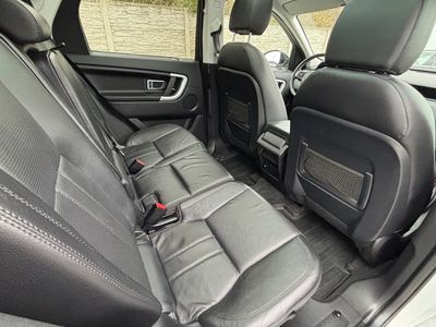 Land Rover Discovery Sport 2.0L TD4 HSE Luxury AT | img. 25
