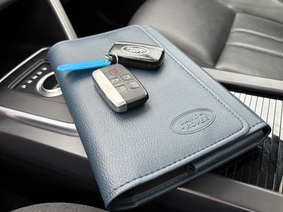 Land Rover Discovery Sport 2.0L TD4 HSE Luxury AT | img. 39