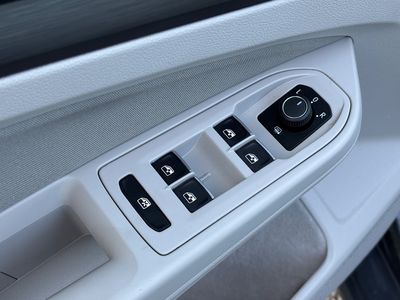 Volkswagen Golf 2.0 TDI Life | img. 33