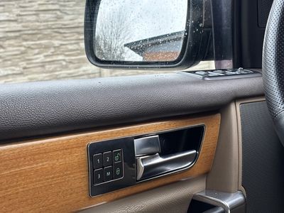 Land Rover Discovery 3.0 SDV6 HSE A/T | img. 33