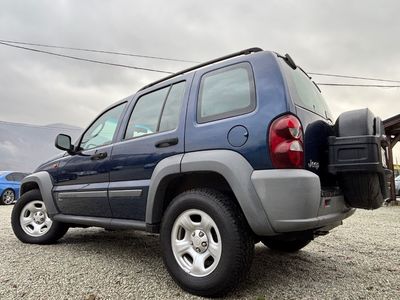 Jeep Cherokee 2.8 CRD 16V Sport A/T | img. 2