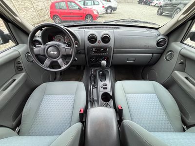 Jeep Cherokee 2.8 CRD 16V Sport A/T | img. 30