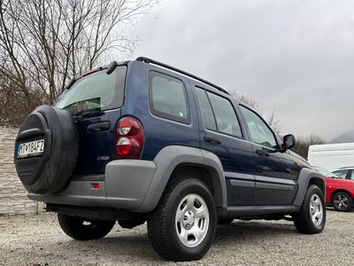 Jeep Cherokee 2.8 CRD 16V Sport A/T | img. 5