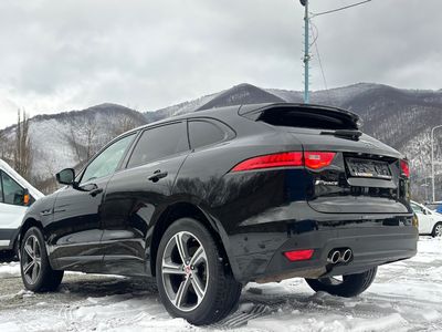 Jaguar F-Pace 2.0D I4 180k R-Sport AWD A/T | img. 10