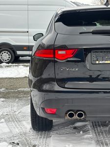 Jaguar F-Pace 2.0D I4 180k R-Sport AWD A/T | img. 35