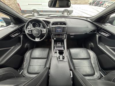 Jaguar F-Pace 2.0D I4 180k R-Sport AWD A/T | img. 43