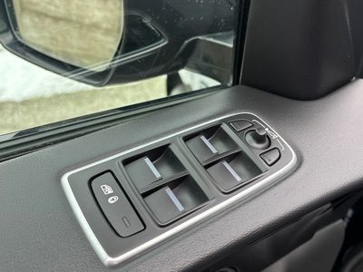 Jaguar F-Pace 2.0D I4 180k R-Sport AWD A/T | img. 51