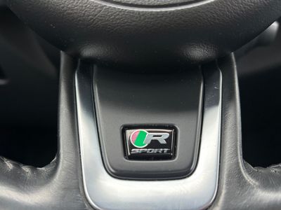 Jaguar F-Pace 2.0D I4 180k R-Sport AWD A/T | img. 55