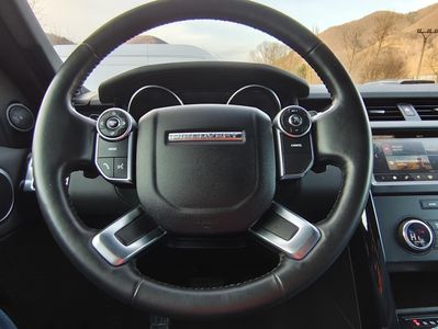 Land Rover Discovery 2.0L TD4 SE AWD A/T | img. 35