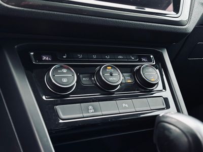 Volkswagen Touran 2.0 TDI SCR 150k Edition Comfortline DSG | img. 47