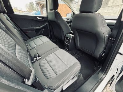 Ford Kuga 1.5 TDCi Duratorq Business X AWD A/T - fotografia 39