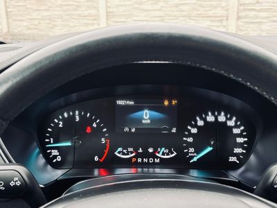 Ford Kuga 1.5 TDCi Duratorq Business X AWD A/T - fotografia 59