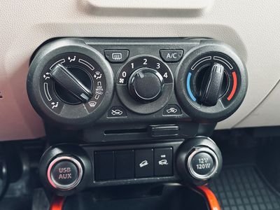 Suzuki Ignis 1.2 l DualJET GLX 4WD - fotografia 37