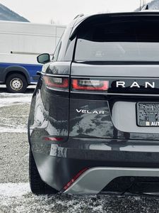 Land Rover Range Rover Velar 2.0D - fotografia 24
